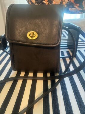 Coach vintage Black Leather Crossbody with Gold Turnlock